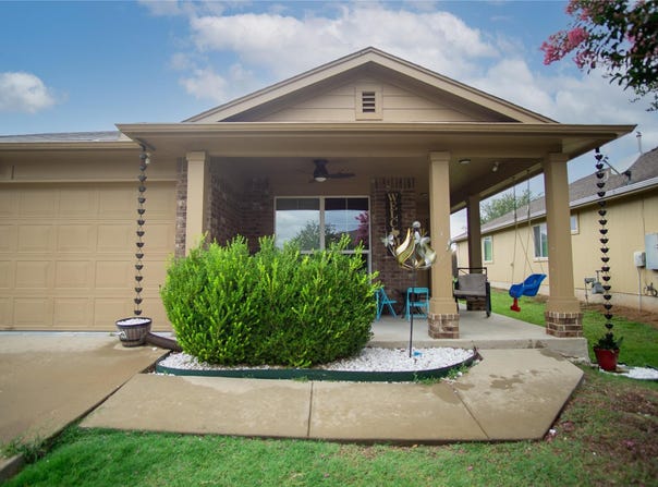 6912 Plains Crest DR, Del Valle, TX 78617