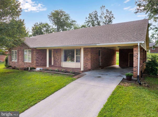 1005 HORSESHOE DRIVE, FRONT ROYAL, VA 22630