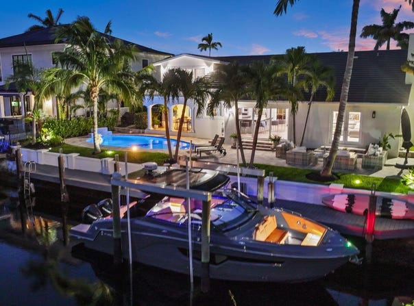 4261 NE 24th Avenue, Lighthouse Point, FL 33064