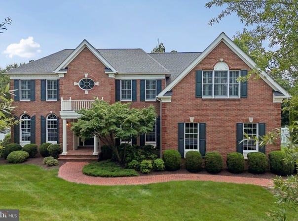 20255 KIAWAH ISLAND Drive, ASHBURN, VA 20147