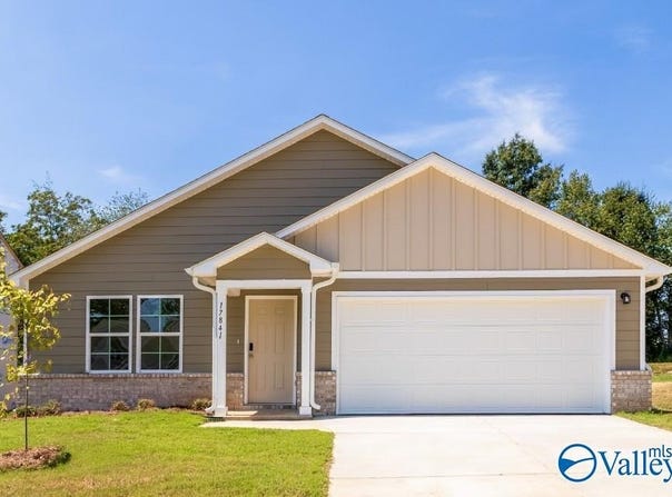 17841 Daniel Island Drive, Athens, AL 35611