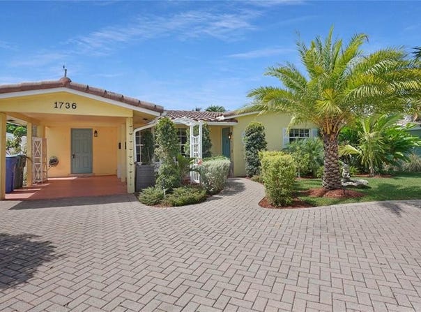 1736 NW 39th St, Oakland Park, FL 33309
