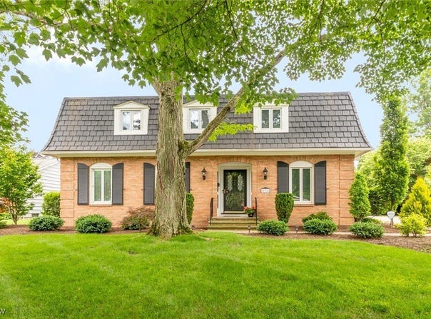 25106 Duffield Road, Beachwood, OH 44122