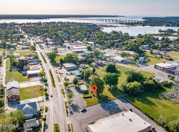 1101 Broad Street, New Bern, NC 28560