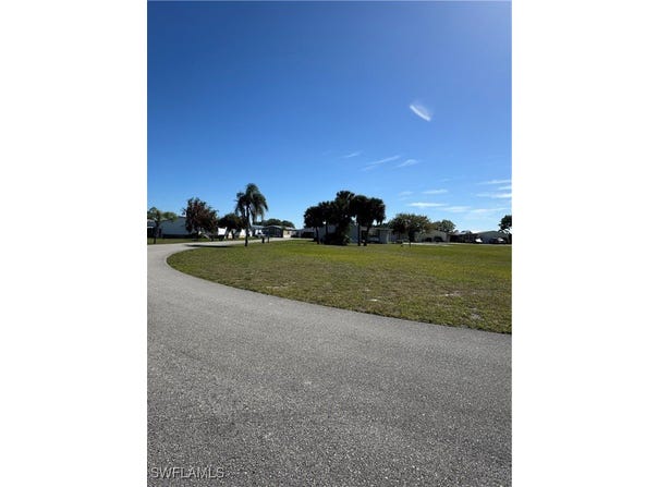 814 Big Branch Lane NW, Moore Haven, FL 33471