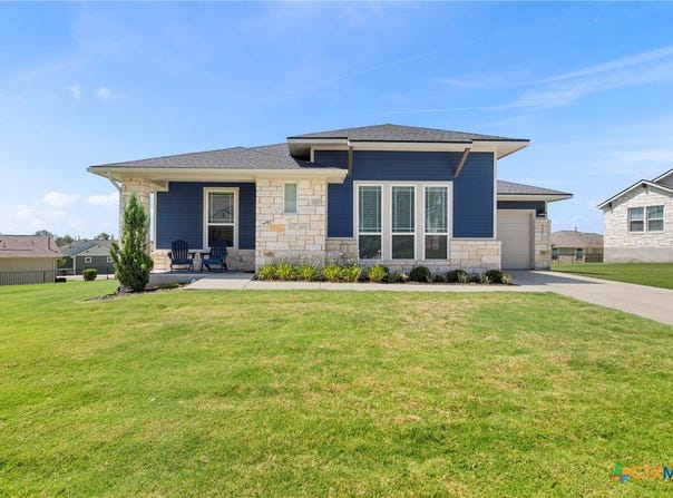 121 Charming Redbud Lane, San Marcos, TX 78666