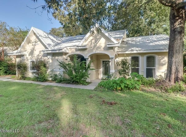 77113 Golf Club Drive, Diamondhead, MS 39525