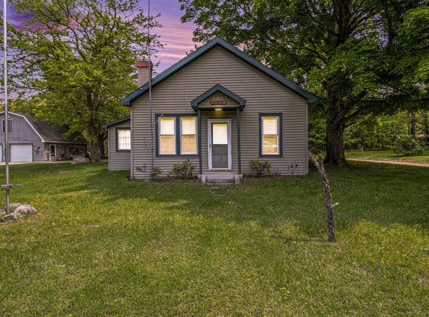 1754 Maggie Street, Fountain, MI 49410