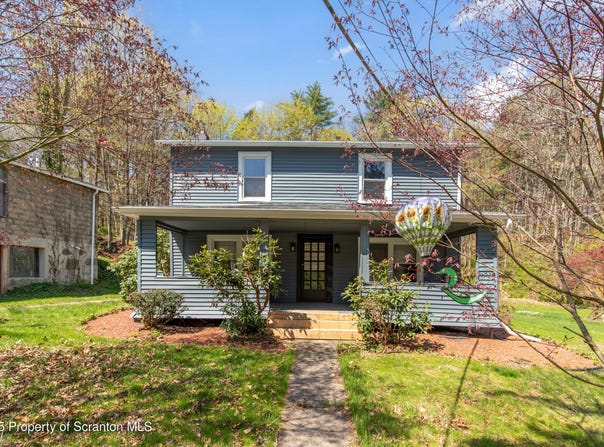 675 Apple Tree Road, Harding, PA 18643