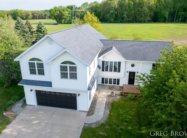 9318 Jefferson Road, Lakeview, MI 48850