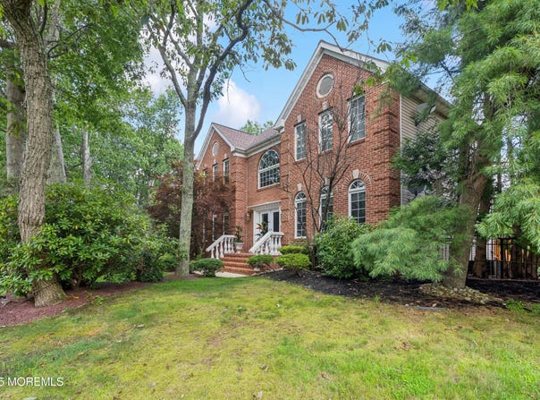 5 Georgianna Lane, Millstone, NJ 08510