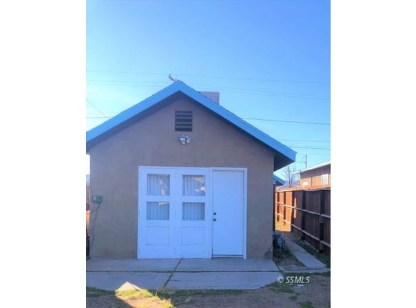 117-B W Robertson, Ridgecrest, CA 93555