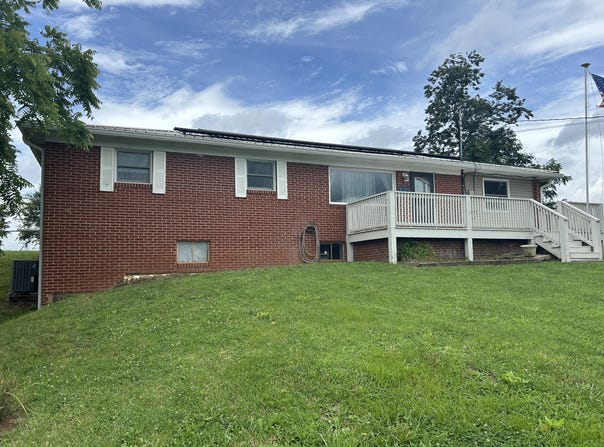 2151 Thomas Drive, Morristown, TN 37814