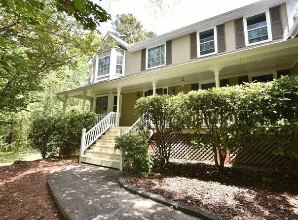4162 Riverdale Drive, Snellville, GA 30039
