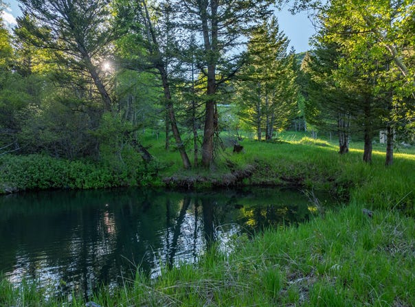 515 Lander Mountain Road, Lander, WY 82520