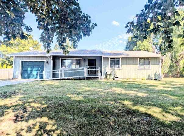 1321 E 4th Ave, Deer Park, WA 99006