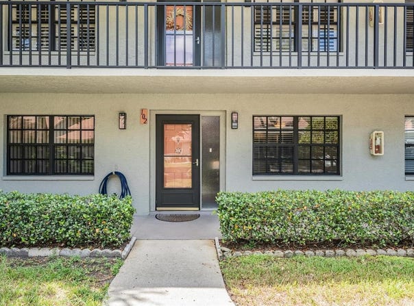 2020 LAKEVIEW DRIVE, CLEARWATER, FL 33763