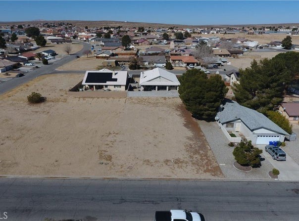 26786 Corona Drive, Helendale, CA 92342