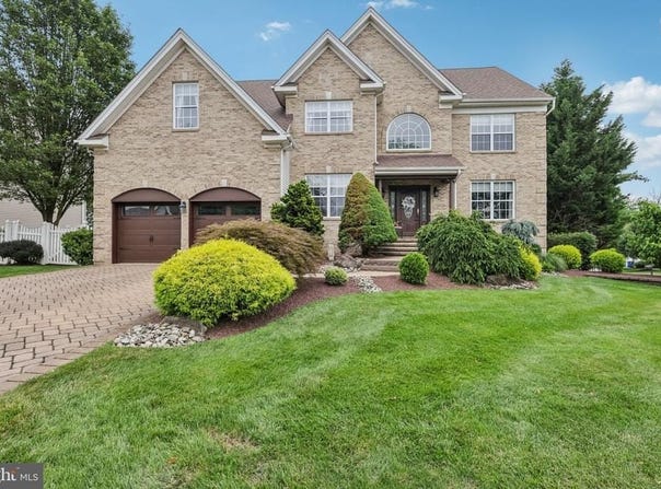 13 ALLISON WAY, PRINCETON, NJ 08540