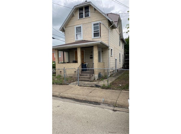 311 16th St, Arnold, PA 15068