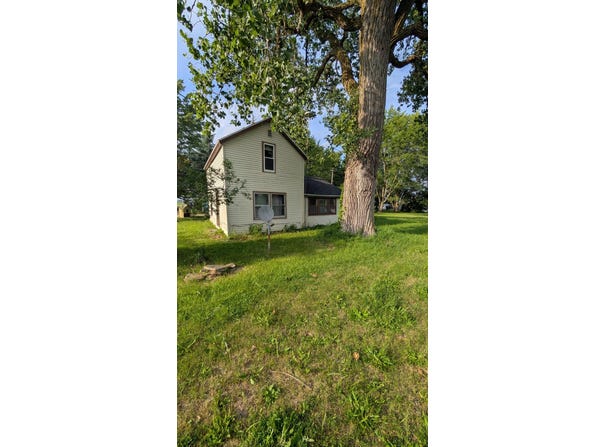6596 Hillsinger Street, Elwell, MI 48832