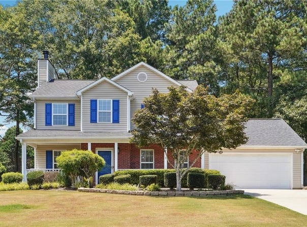 4255 Willow Springs Drive, Loganville, GA 30052