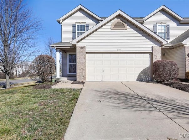 301 Wild Oak Drive, O'Fallon, MO 63368