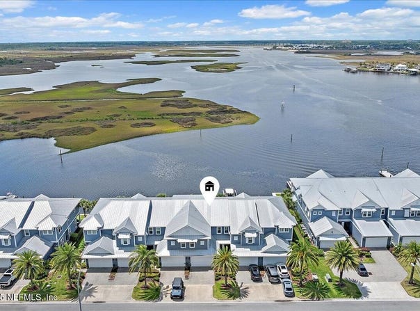 2540 BEACH Boulevard, Jacksonville Beach, FL 32250