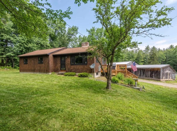 2 Mccrillis Road, Nottingham, NH 03290