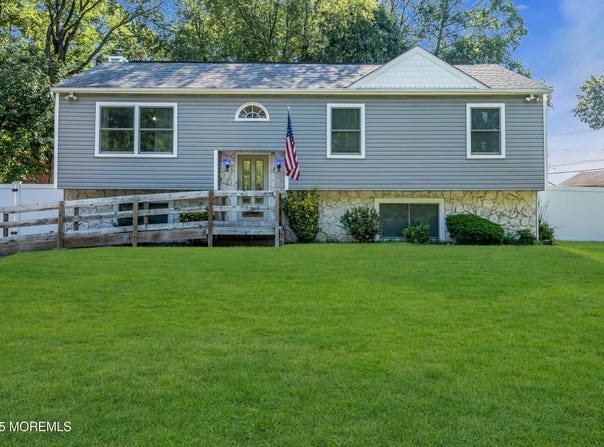 32 Williams Avenue, Deptford, NJ 08096