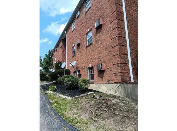 2777 Montana Avenue, Cincinnati, OH 45211