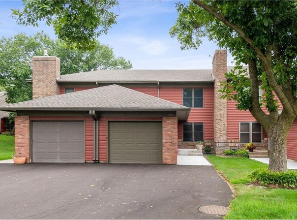 503 Hunter Hill Road, Hudson, WI 54016
