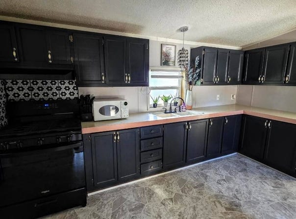411 S. Grover Ave., Alma, MI 48801