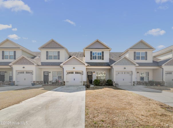 308 Winstead Loop Road, Richlands, NC 28574