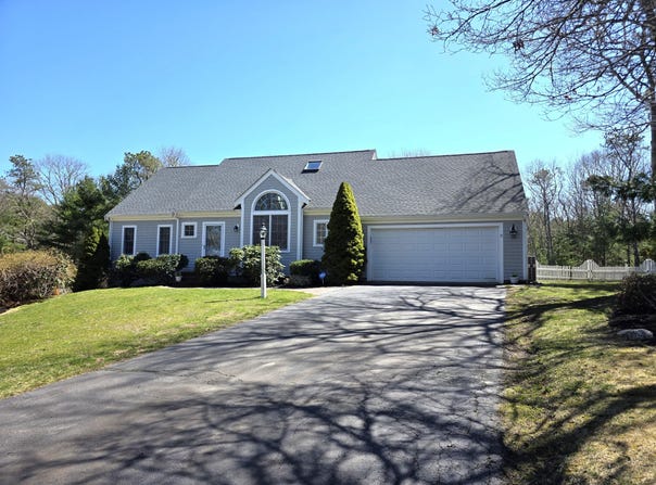 31 Falling Leaf Lane, Osterville, MA 02655