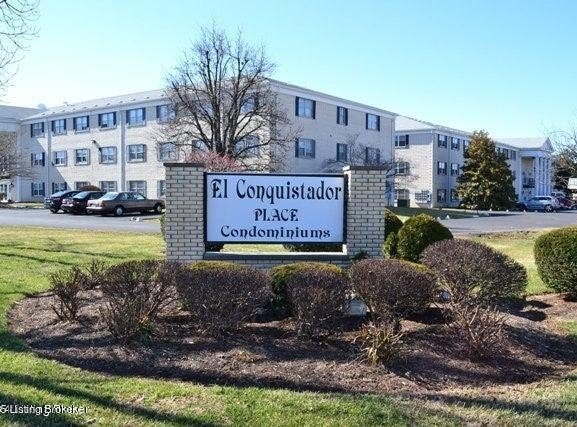 312 EL CONQUISTADOR Pl, Louisville, KY 40220