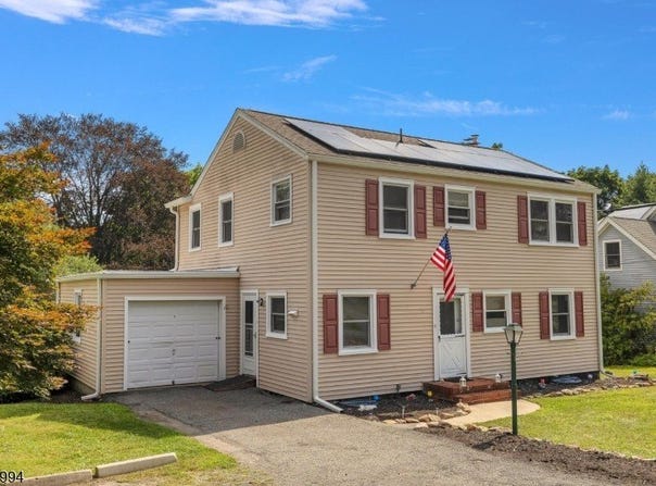 23 Manor House Rd, Mount Olive Twp., NJ 07828-2321
