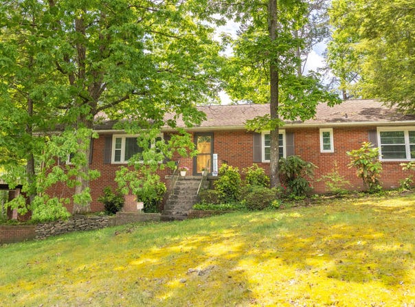 1716 Doningham Drive, Knoxville, TN 37918