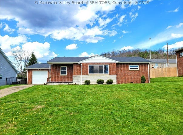 1002 Drew Street, Milton, WV 25541