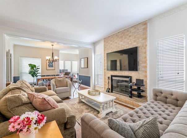 4320 Bellaire Drive S, Fort Worth, TX 76109