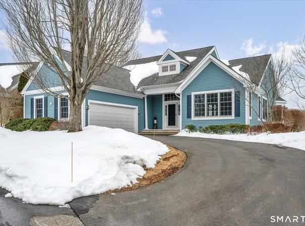 2 Tavistock, Cromwell, CT 06416