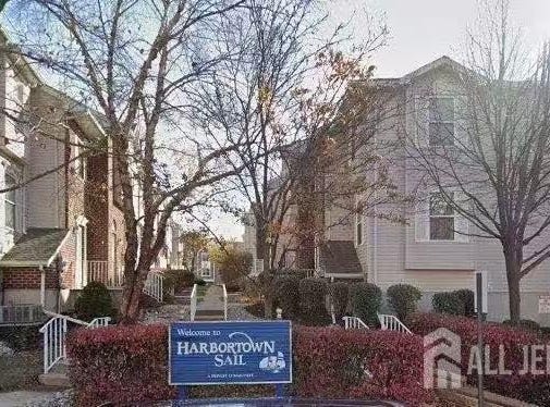 446 Great Beds Court, Perth Amboy, NJ 08861