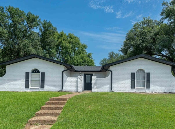 1200 Slaydon, Henderson, TX 75654