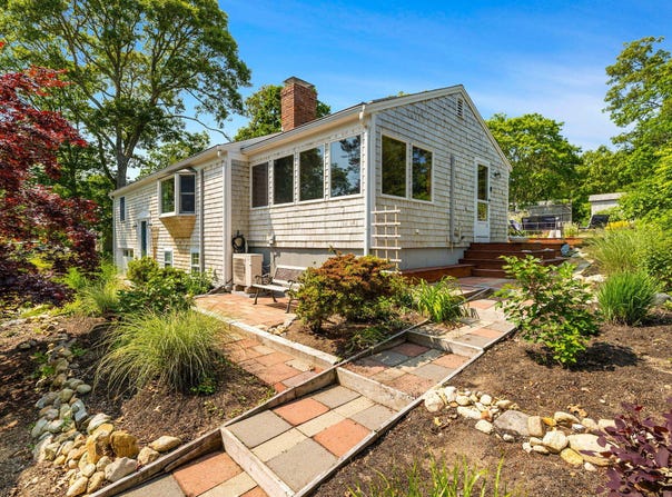 6 Paddock Drive, Harwich, MA 02645