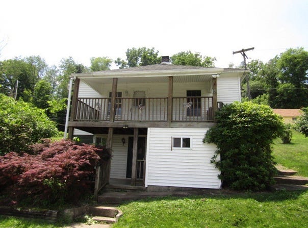 6 Browarsky Blvd, Avella, PA 15312