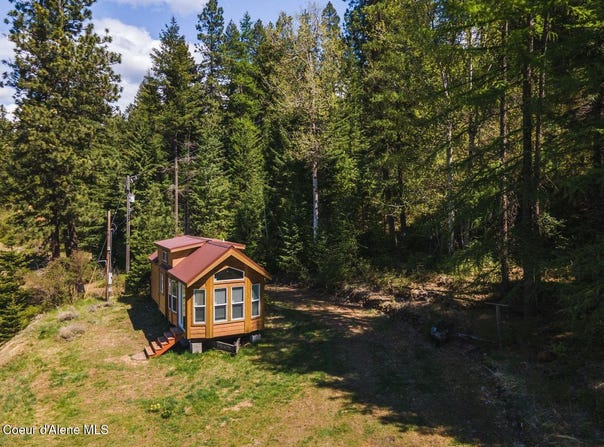 15040 S BENCH Rd, Harrison, ID 83833