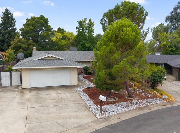 5637 Cascade Drive, Redding, CA 96003