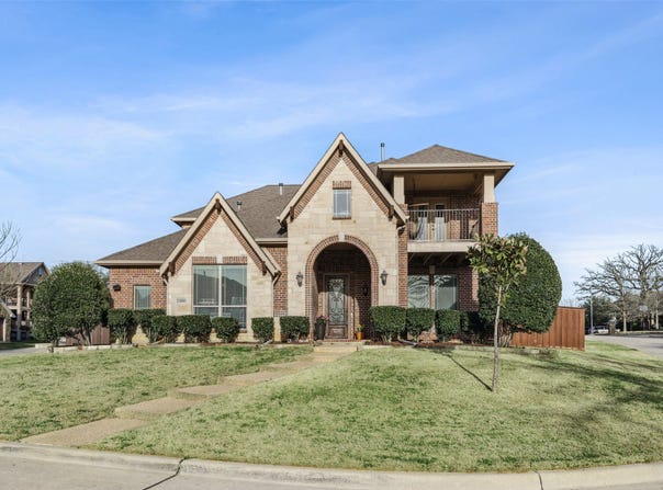 2300 Holder Drive, Euless, TX 76039