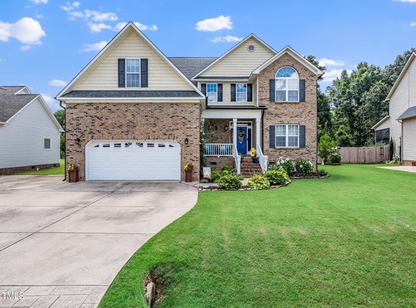 171 Winding Oak Way, Clayton, NC 27520