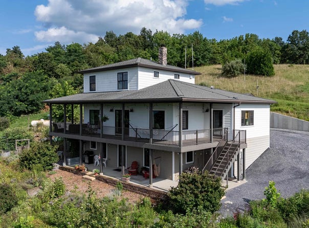 11180 DAPHNA RD, BROADWAY, VA 22815